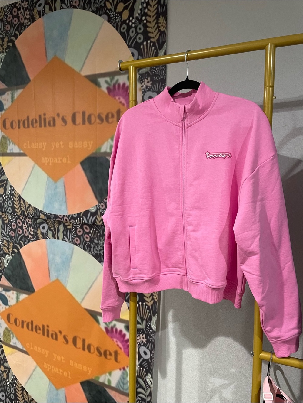 NWT! GYMSHARK Bratz Script Embroidery Full Zip Jacket in Focus Pink size Medium - Picture 5 of 13